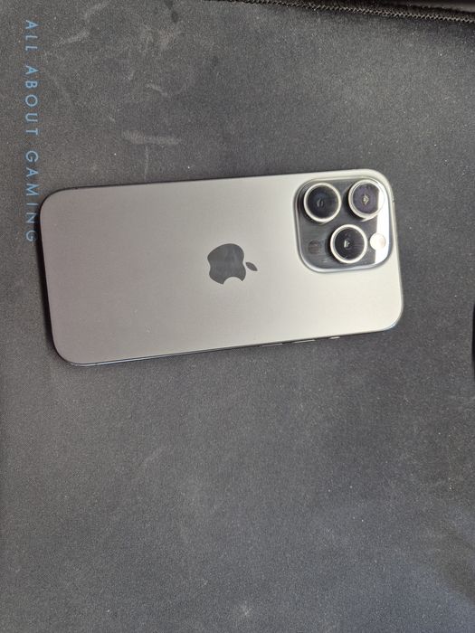 Iphone 15 pro black titanium