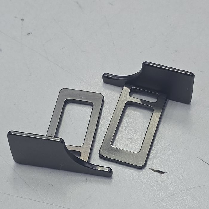 Заглушка на ремень авто. Заглушки для ремня безопасности в машину