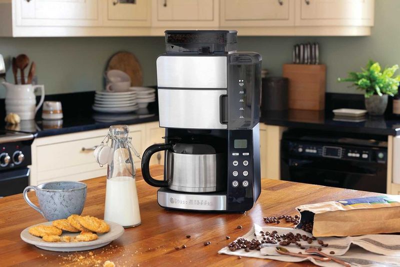 ПРОМО 2г Гаранция Нова Шварц Кафемашина Russell Hobbs 25620 Grind&Brew