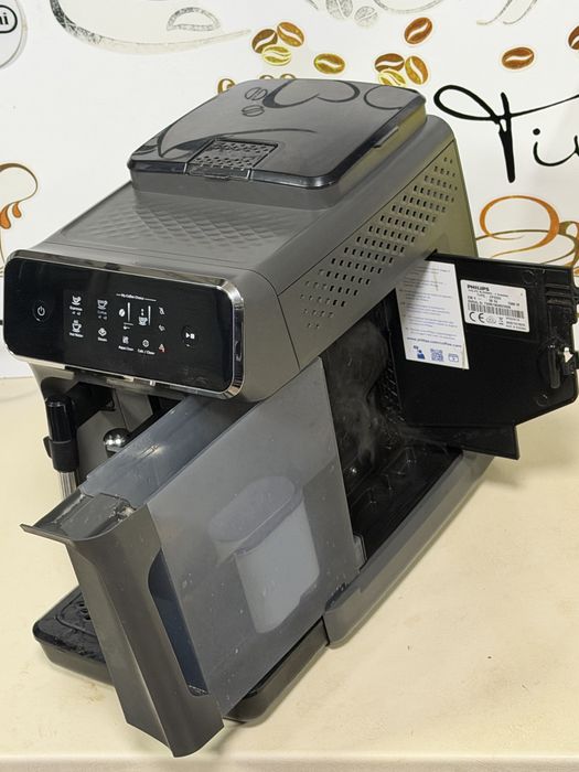 Кафемашина кафе автомат Philips EP2224 с гаранция