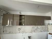 Vand mobila bucatarie + insula MDF