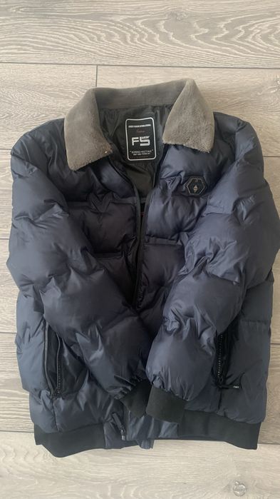 Бомбер не носил клянусь