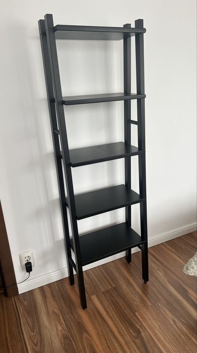 Etajera  din lemn Ikea