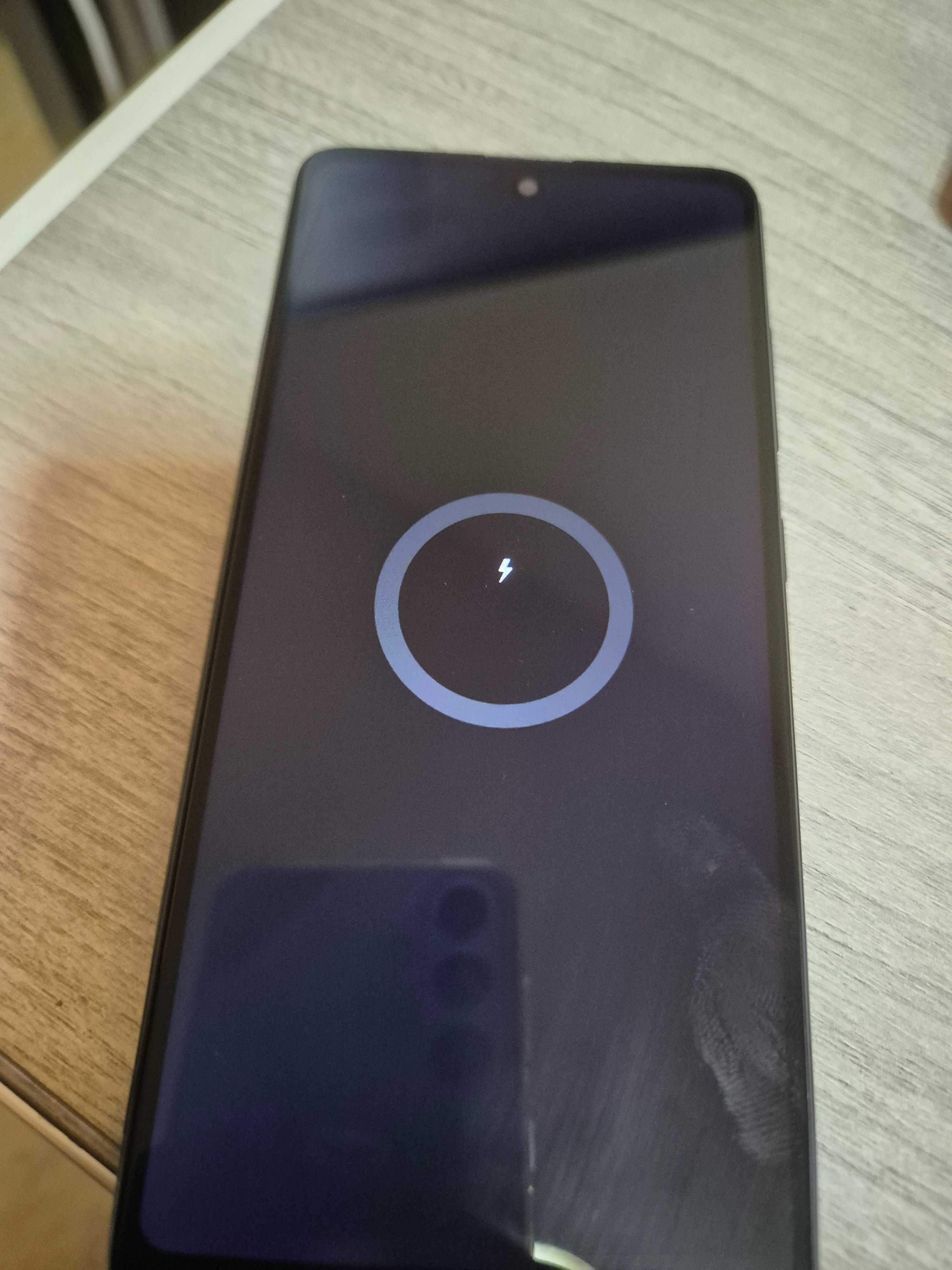 Samsung A51 cu bateria umflata