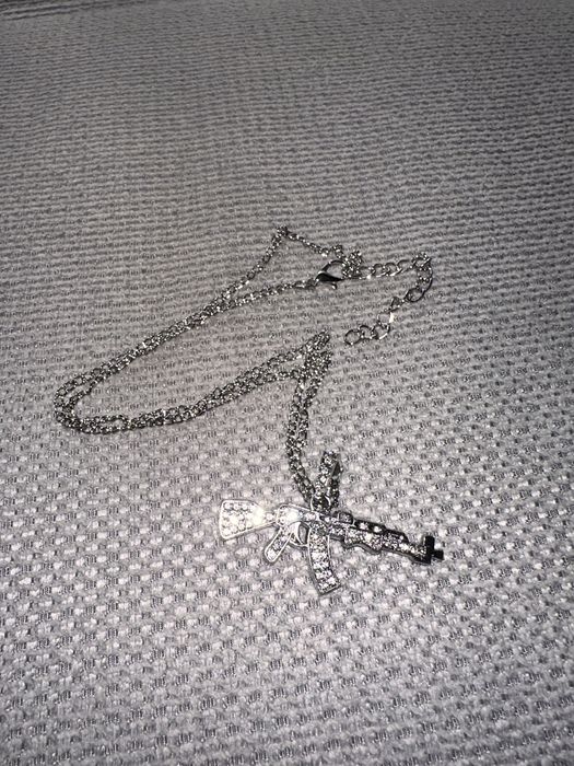 Lanț AK 47 cu pietre (am doua daca sunteti interesati)