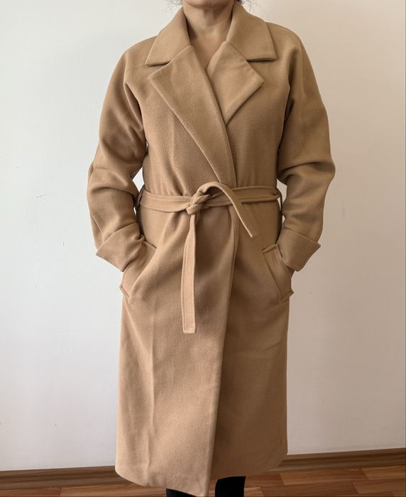 Женское пальто, плащ