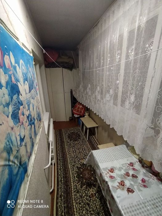 Квартира сотилади срочно Хон магазин олдида
