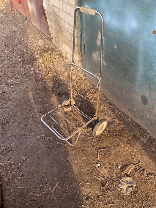Продам тележку хозяйственную