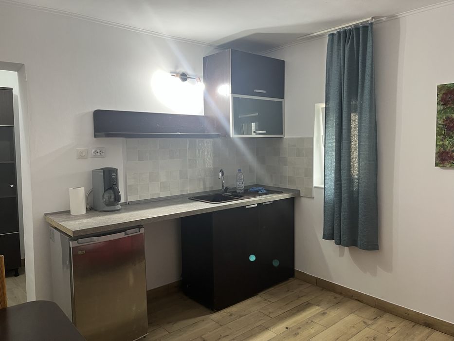 Vand 2 ap o camera si un studio in Cantemir