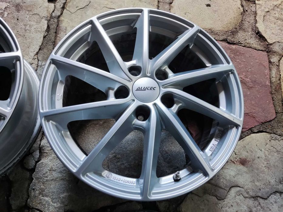 5x114,3 17 цола лети джанти Alutec 5x114,3 Hyundai Kia Mazda