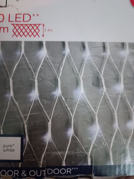 Lumini de iarna culoare alba  tip plasa