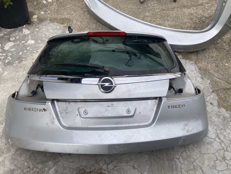 Задна врата за Opel Insignia и задна броня