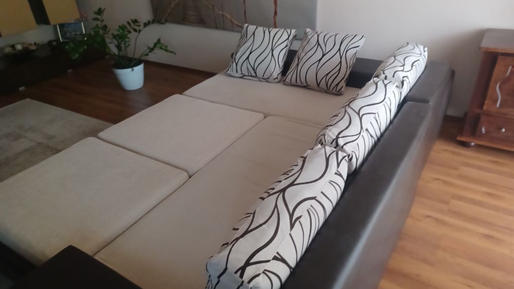 Vand coltar living stanga