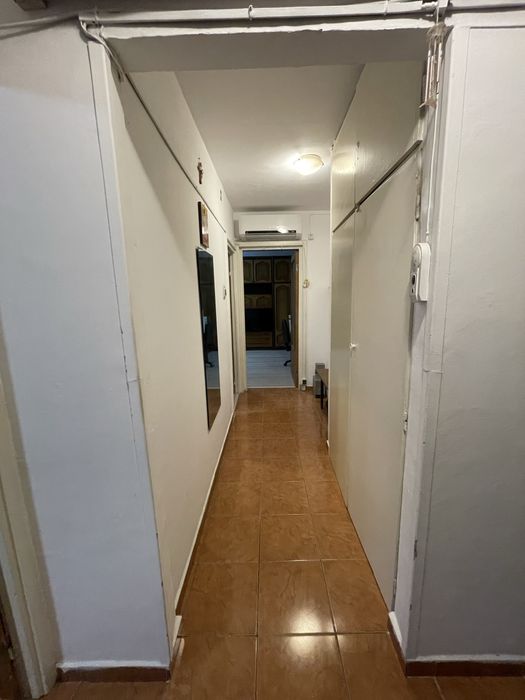 De inchiriat apartament 2 camere decomandat, str. Huedin,sector 4 !!!