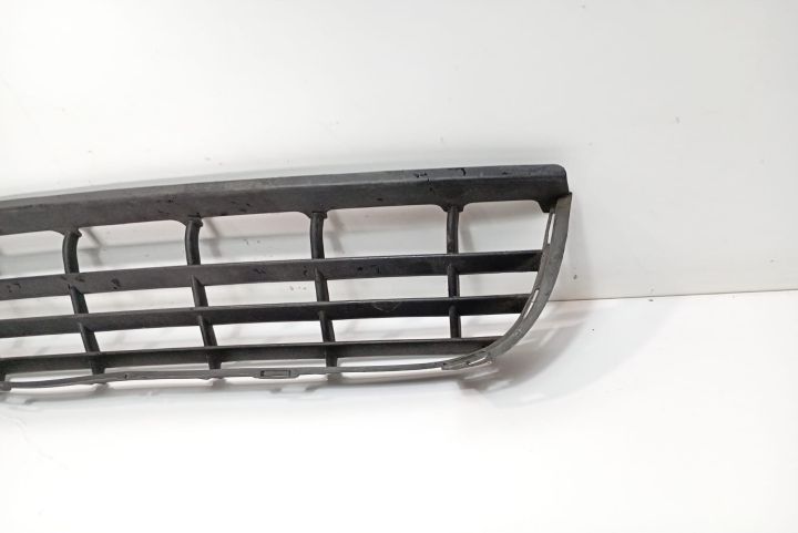 Grila  bara fata 2E0807835A Volkswagen VW Crafter prima generatie