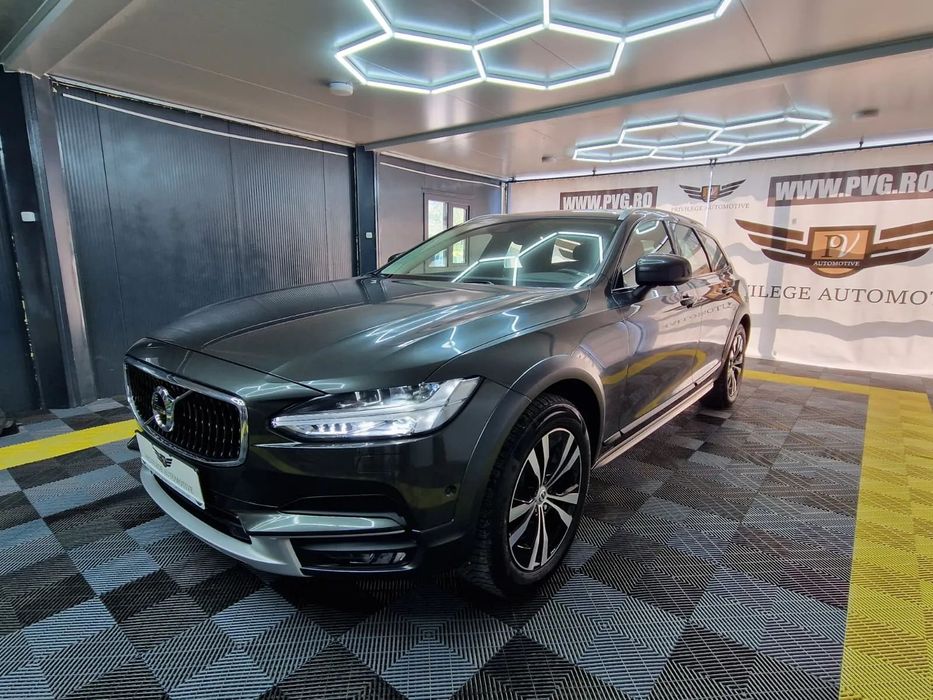 Volvo V90 1.969cm3•DIESEL•235CP•Automat•Piele•LED•PilotAdaptiv•Camera360