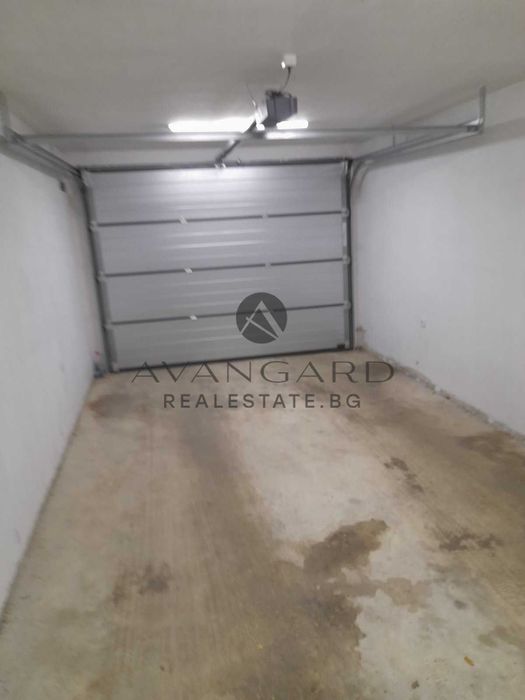 Продава се Гараж / Паркомясто в Пловдив, Център - 22 кв.м за 2046 €/кв.м - Снимка #1