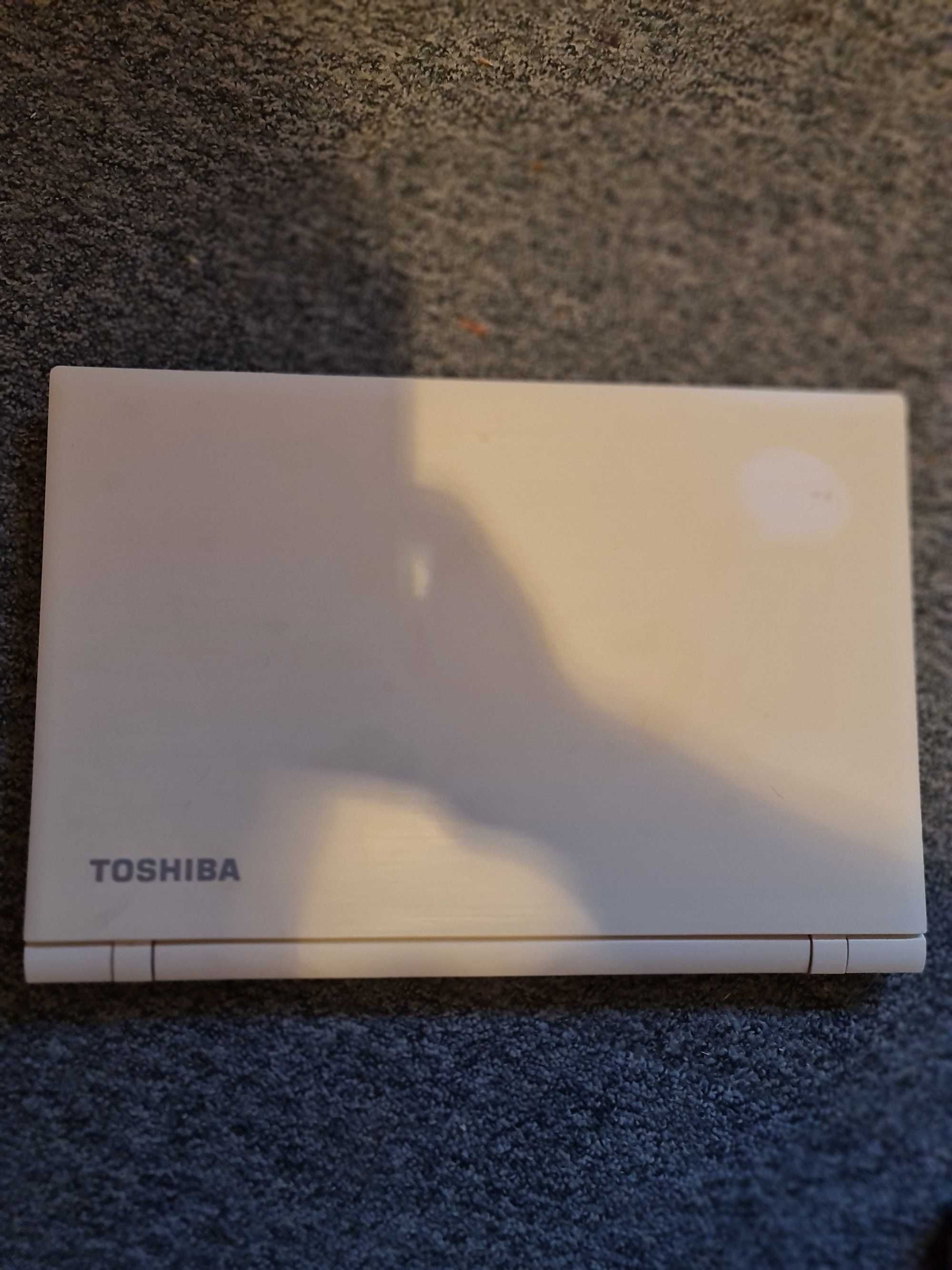 Laptop Toshiba Ieftin