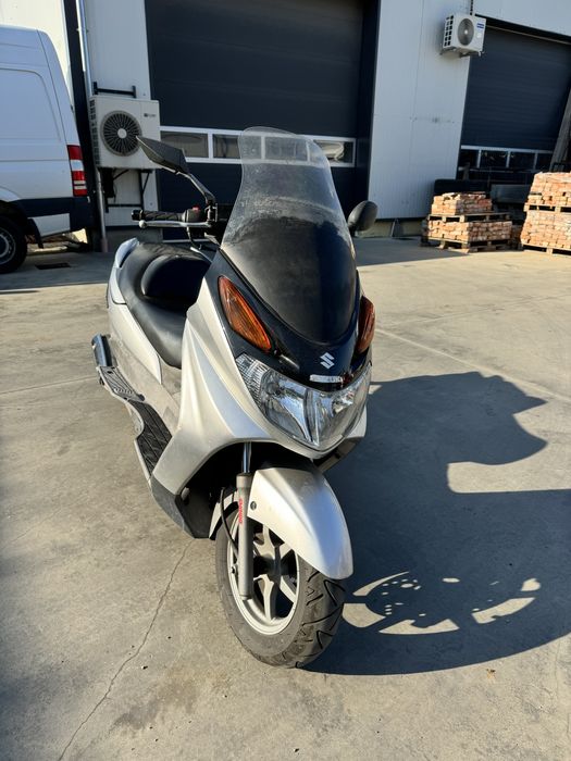 Suzuki Burgman de vanzare-150 cc