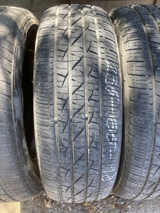 Гуми за джип 235-65-18
