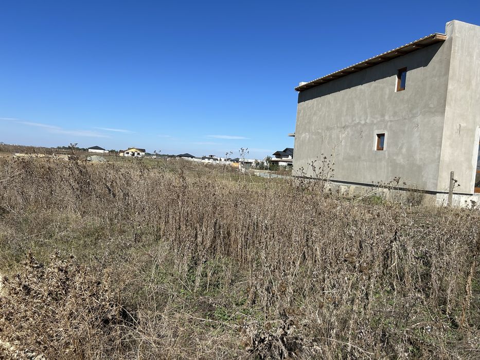 Teren intravilan de vânzare – comuna Poarta Albă