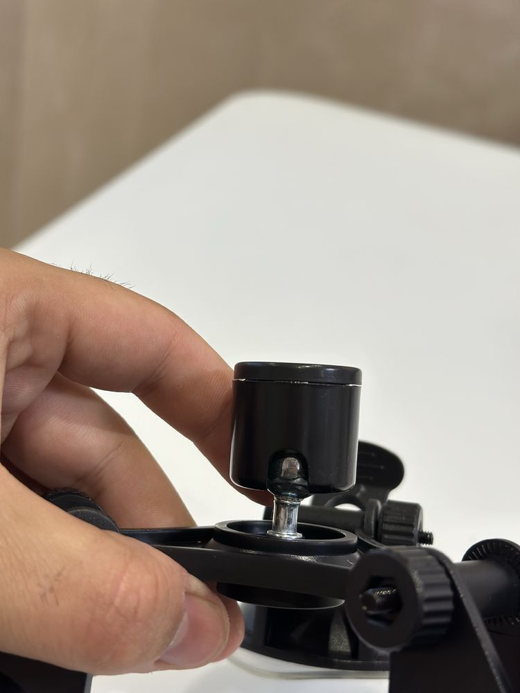 Стойка с вакуум за екшън камера и предпазен кейс за insta 360 x3