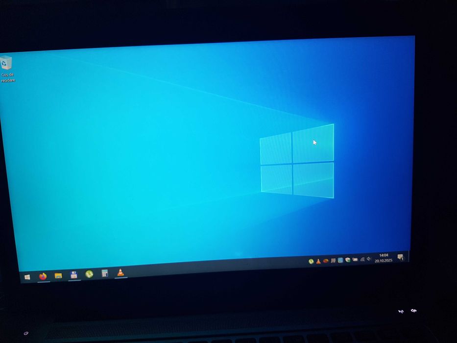 Display 14” FHD si 15,6 inch HD laptop