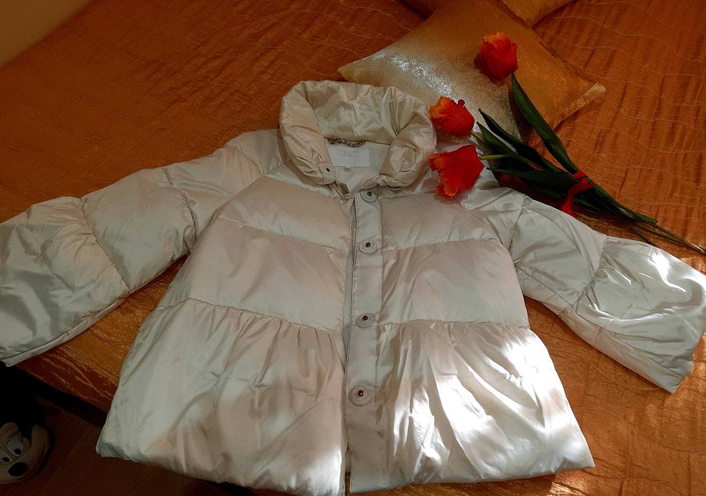 Продавам стилно яке на ELizabetta Franchi