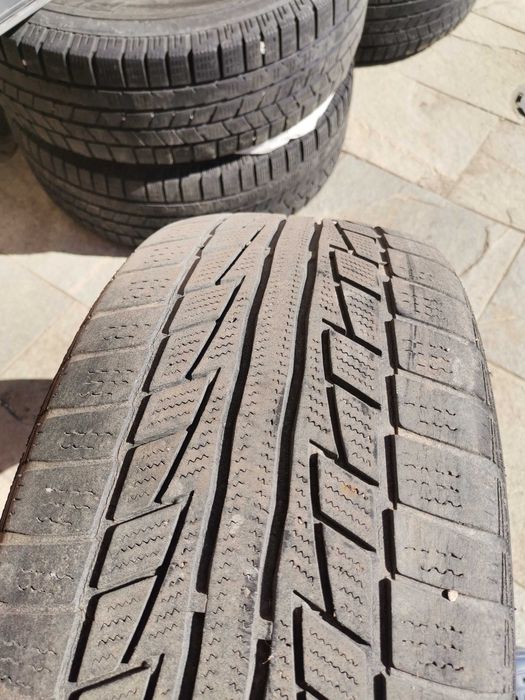 Зимни гуми с борд  NANKANG  215/50/R17