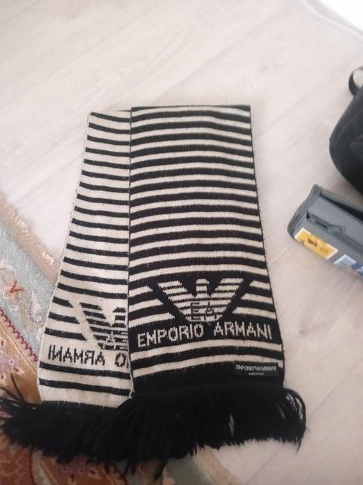 Шарф EMPORIO ARMANI оригинал из италии
