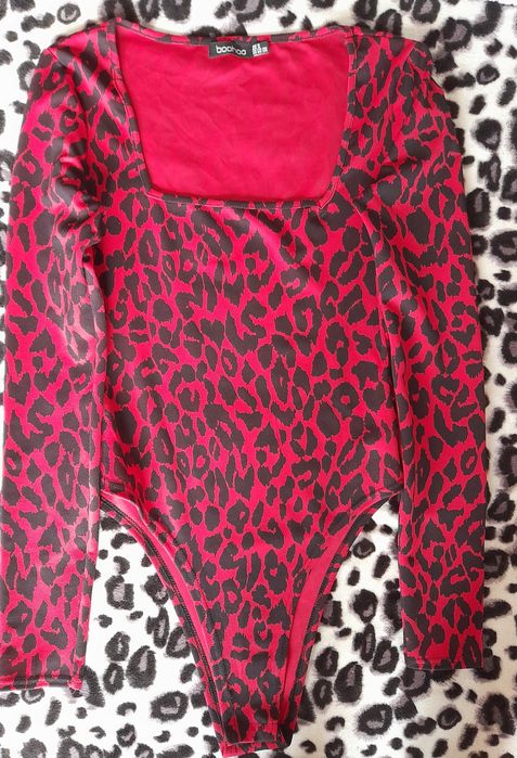 Body marca Boohoo