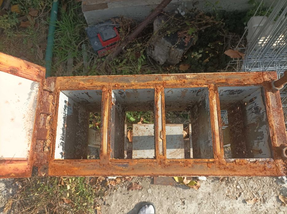 Presa brichete hârtie si rumeguș