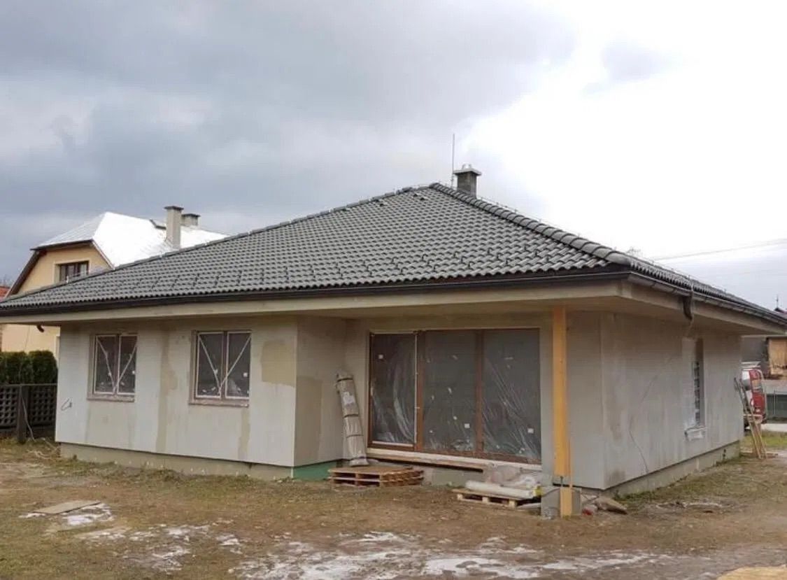 Case pe structură metalică