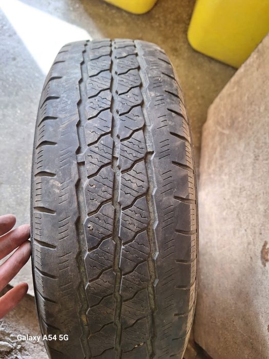 Vând set 4 Roți Ford Transit R15 C All Season