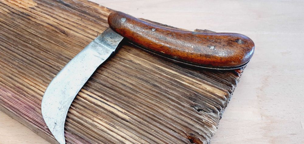 Briceag foarte vechi de altoit nemarcat.