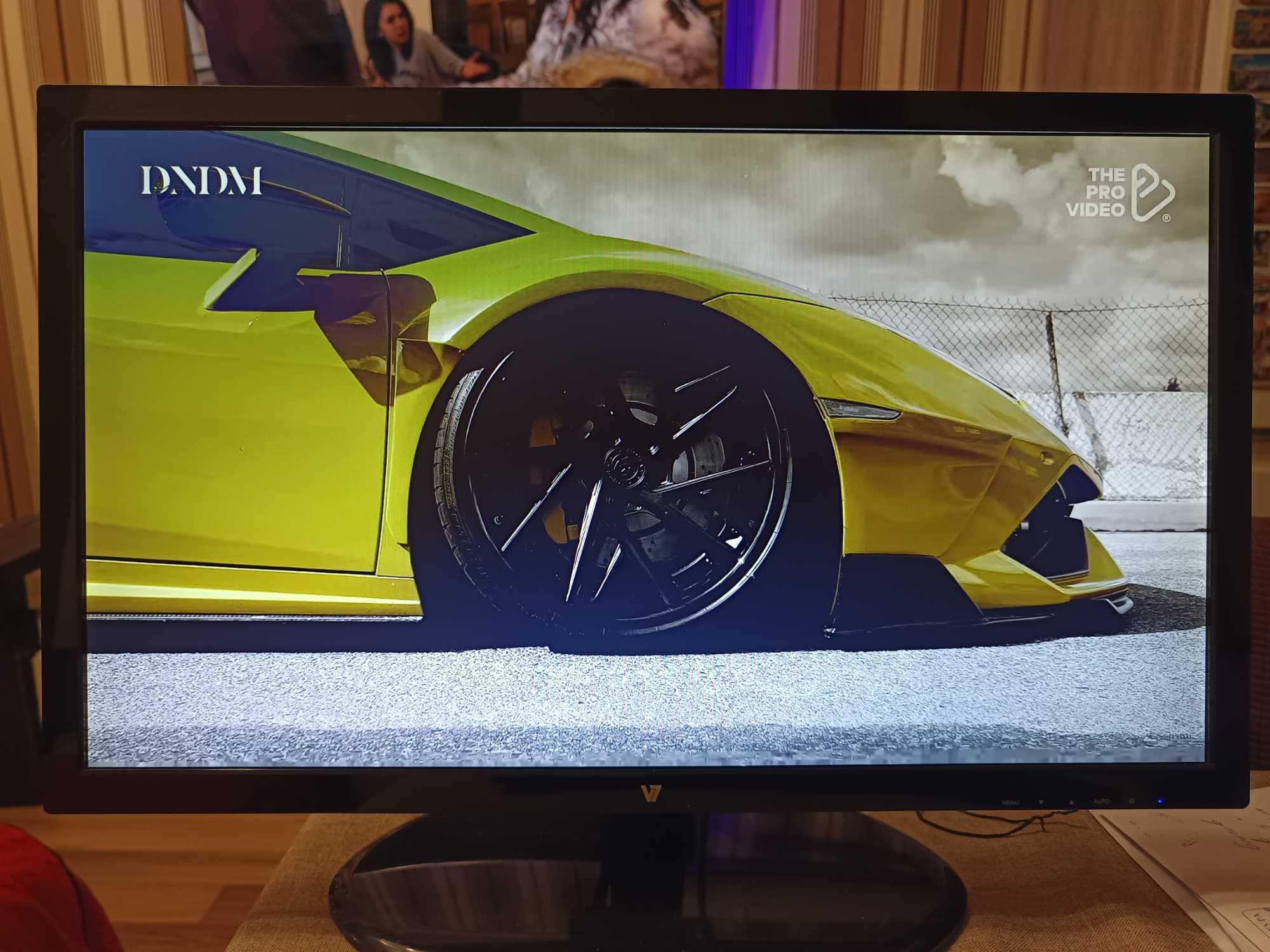 LED монитор 21" Full HD AOC V7