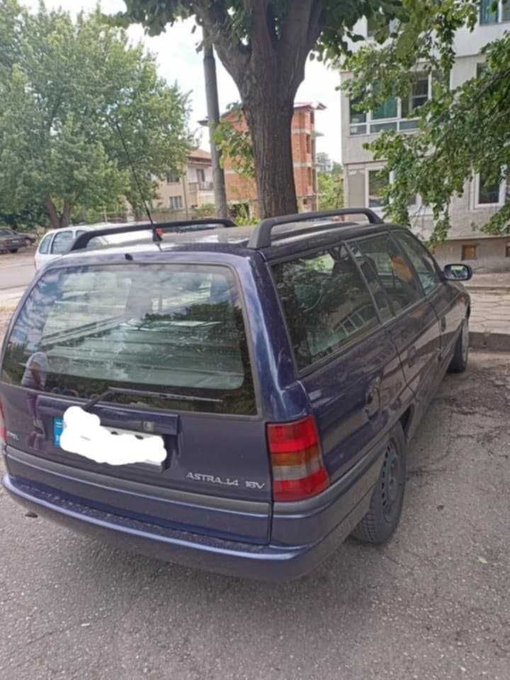 Опел Астра комби
