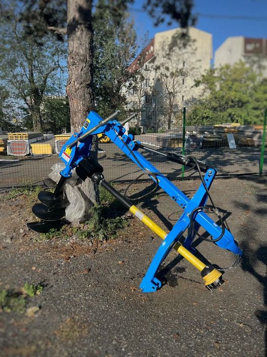 Burghiu de facut gropi hidraulic SHAKTIMAN Burghiu de facut gropi hidraulic