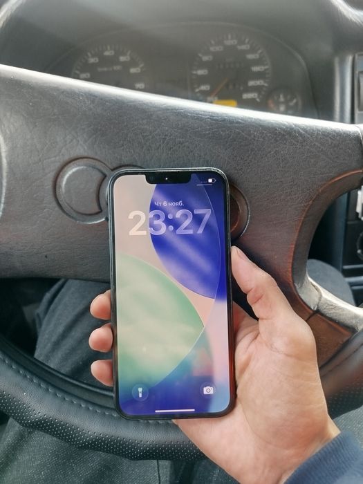 Айфон 13 128гб в хорошем состоянии 10/10