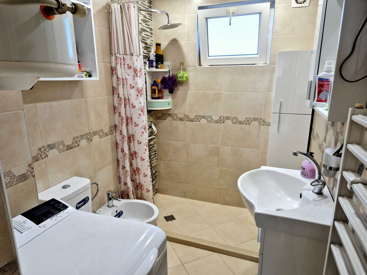 Продава се Тристаен апартамент в Дупница - 70 кв.м за 1130 €/кв.м - Снимка #13