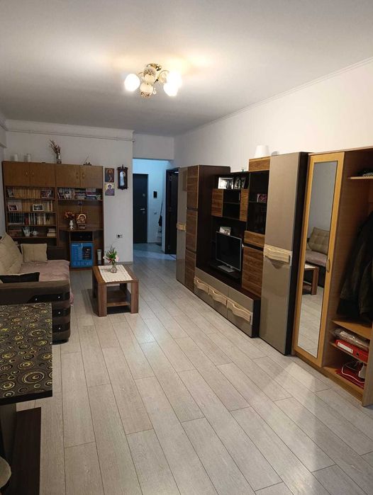 VAND Apartament 3 camere - Zona centrală