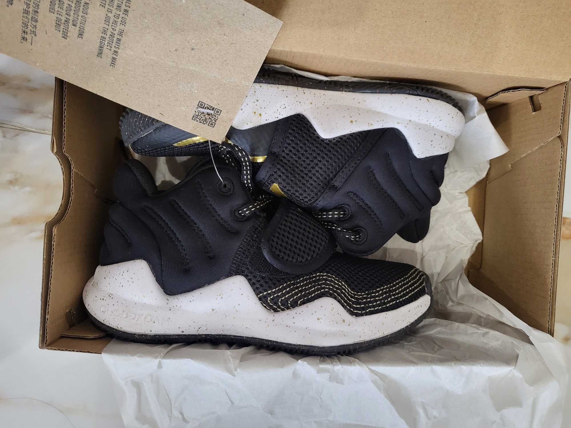 ADIDAS Обувки за баскетбол Deep Threat Primeblue 30номер  нови!