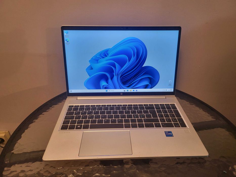 Okazie Laptop HP i7 gen 11 cu 16Gb ram + SSD la 1500lei Model 2025