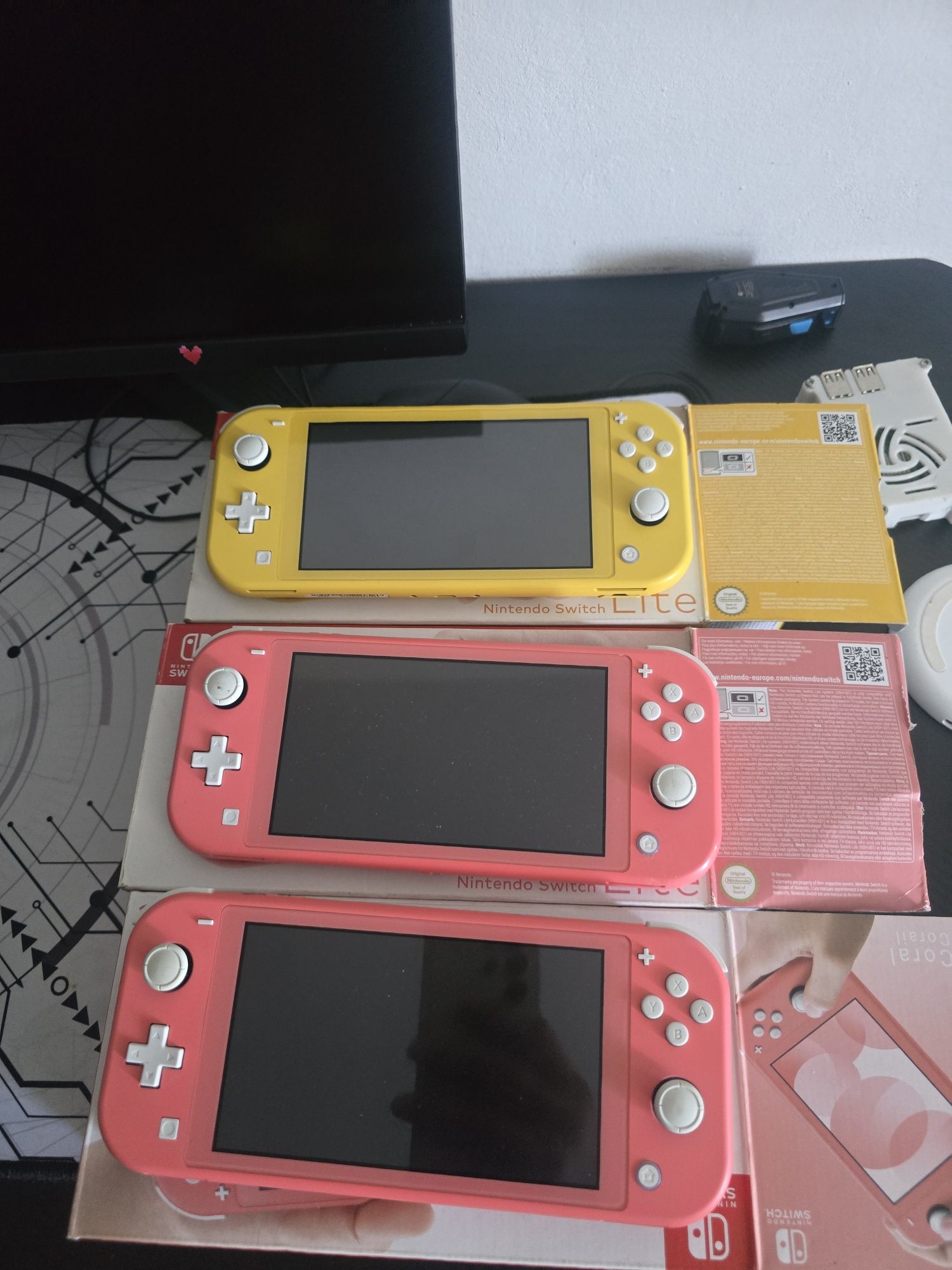 Nintendo switch lite *pentru piese
