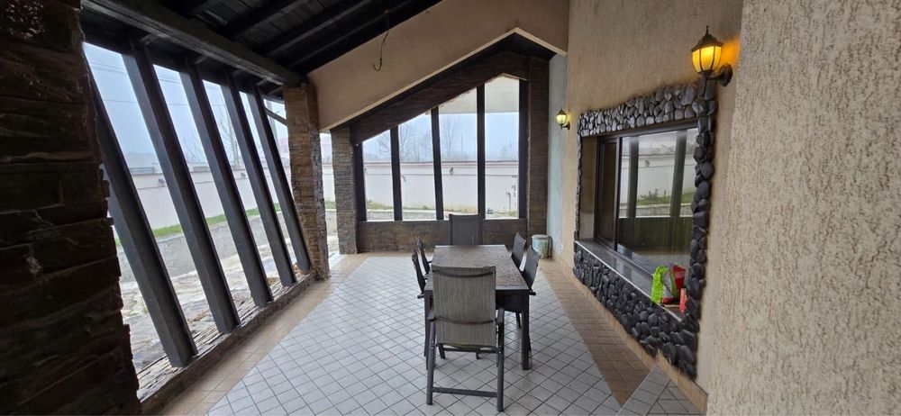 Casa moderna de vanzare !