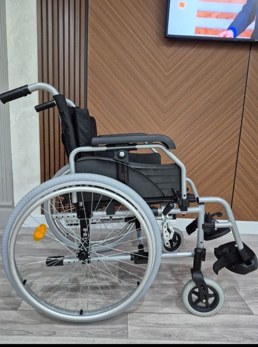 Инвалидная коляска