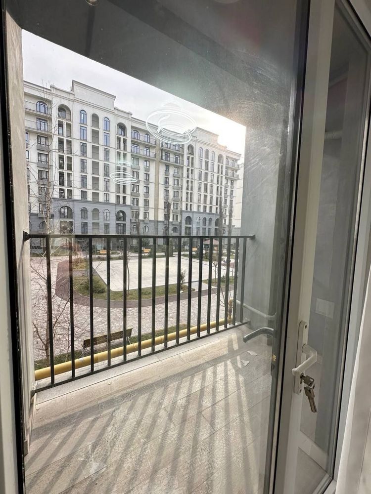 Срочно сдается квартира! На Мирзо улугбеке ! По низкой цене!