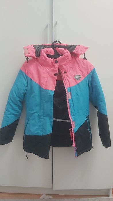 Продам куртки даром!!!