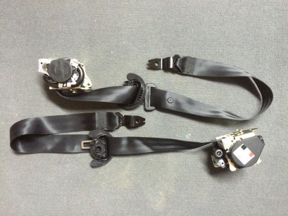 Centuri Siguranta SKODA Rapid , SKODA Praktik Fata