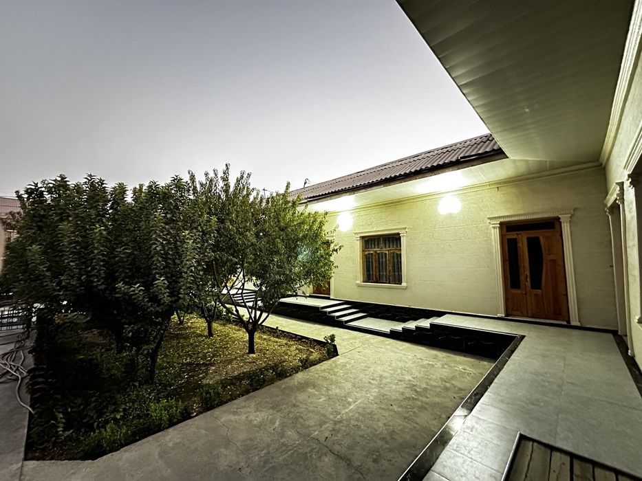 Бектемир, Самонбозор — 10 сотих, 2 та участка, 5 хонали уй

Бектемир,